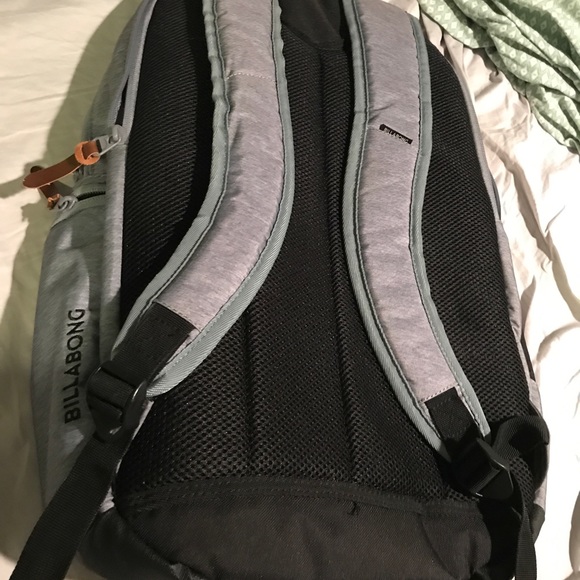 Gray Billabong bookbag - Picture 3 of 3